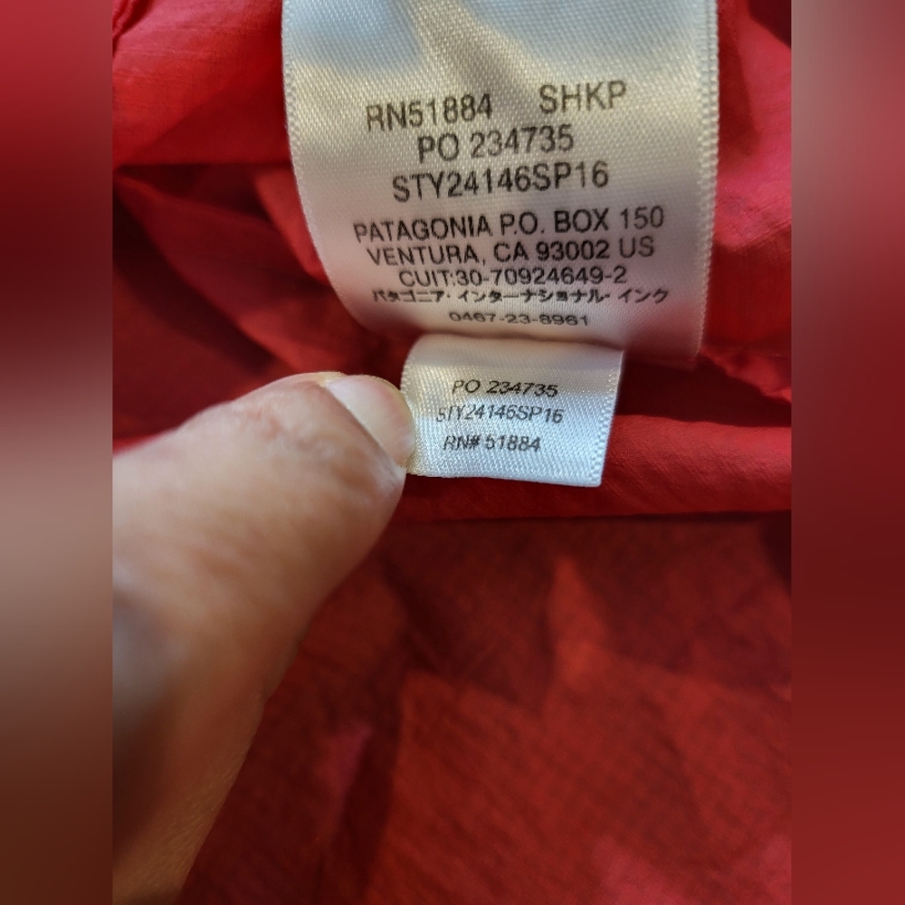 Patagonia Women's Red Full Zip Windbreaker Jacket Size XS - Staining-See Photo - Picture 11 of 15